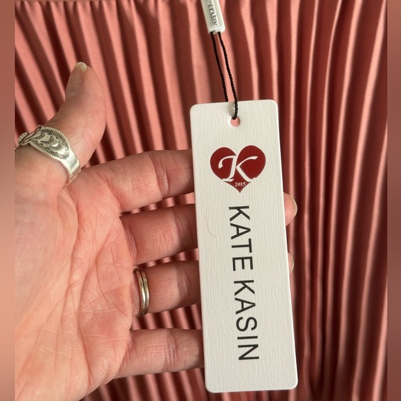 Dusty rose pleated midi skirt with attached lining - Picture 5 of 6